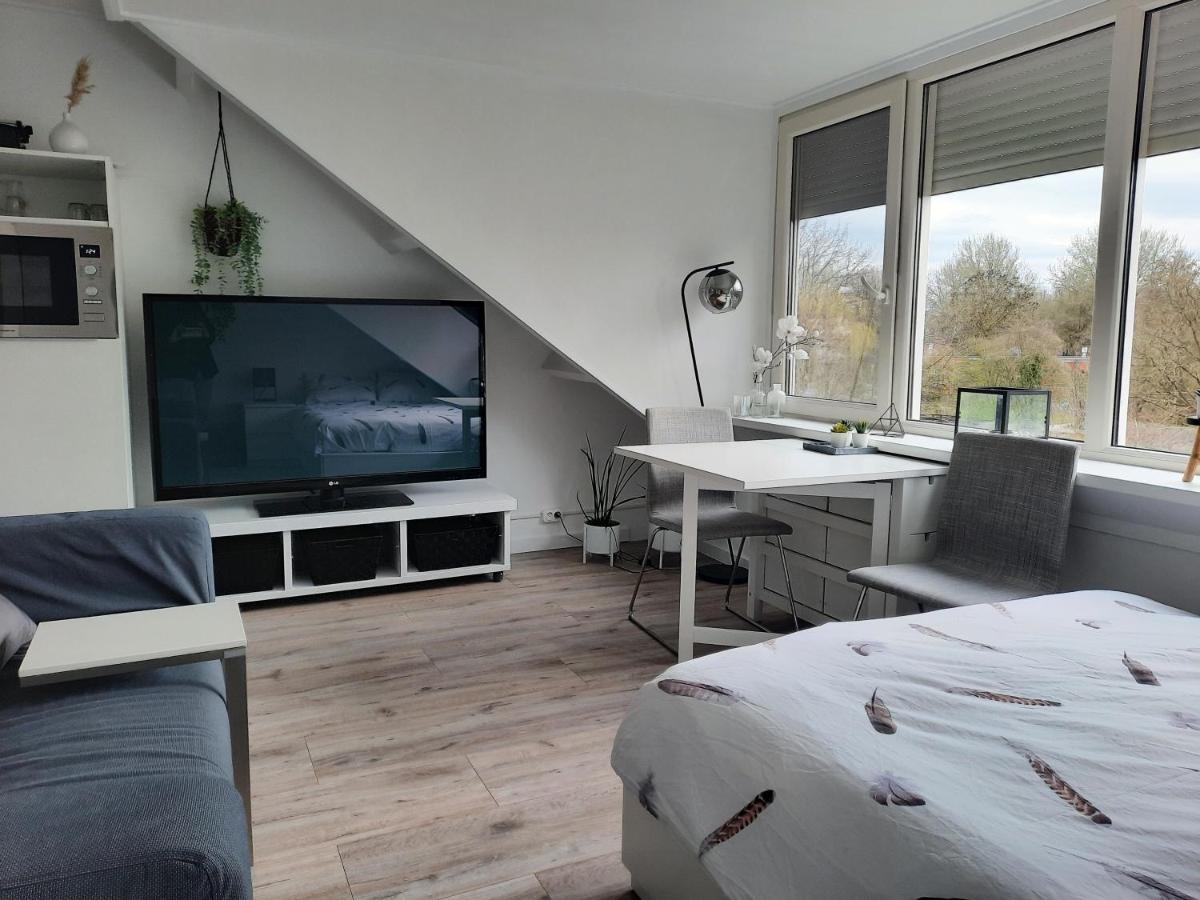 Studio 76 Groningen Met Gratis Leenfietsen Hotell Exteriör bild