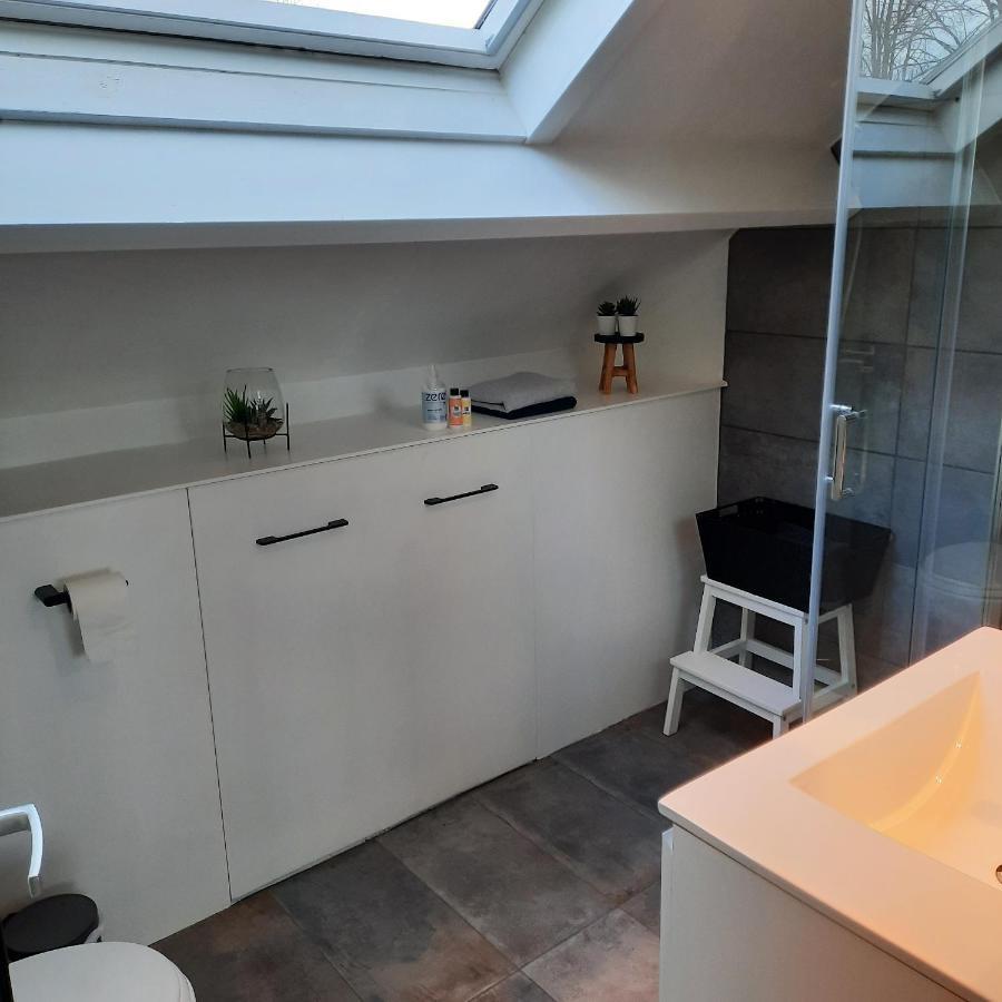 Studio 76 Groningen Met Gratis Leenfietsen Hotell Exteriör bild
